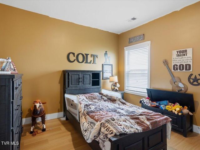 5128 Lost Creek Drive, Morristown, TN 37813