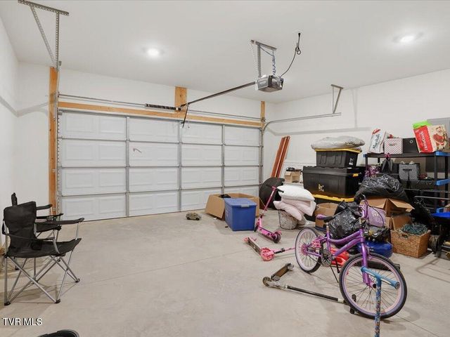 5128 Lost Creek Drive, Morristown, TN 37813