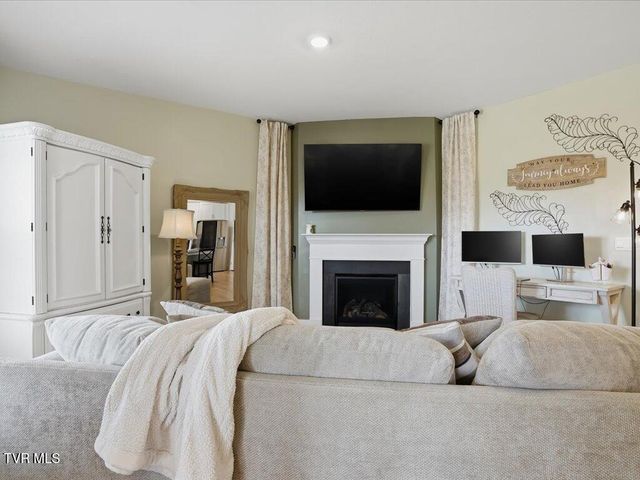 5128 Lost Creek Drive, Morristown, TN 37813