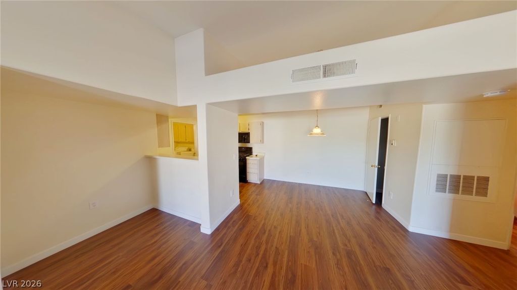 7885 West Flamingo Road 2165, Las Vegas, NV 89147