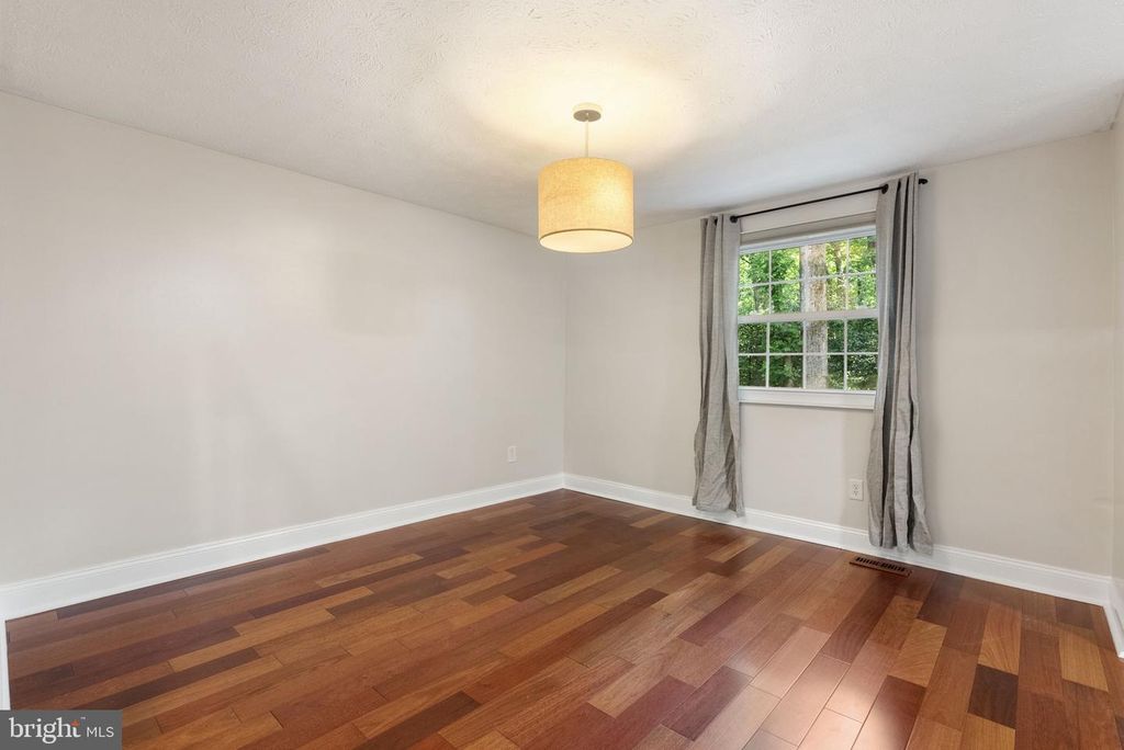 11722 MOSSY CREEK LN, Reston, VA 20191