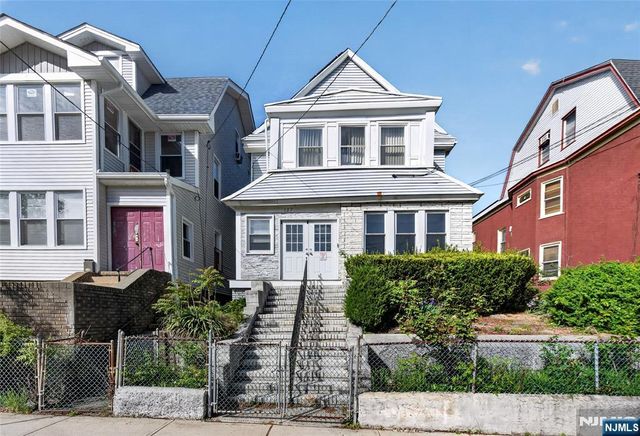 127 Lyons Avenue, Newark, NJ 07112