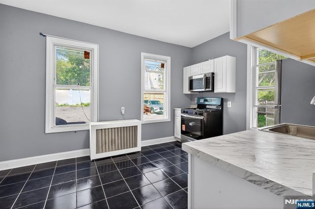 127 Lyons Avenue, Newark, NJ 07112