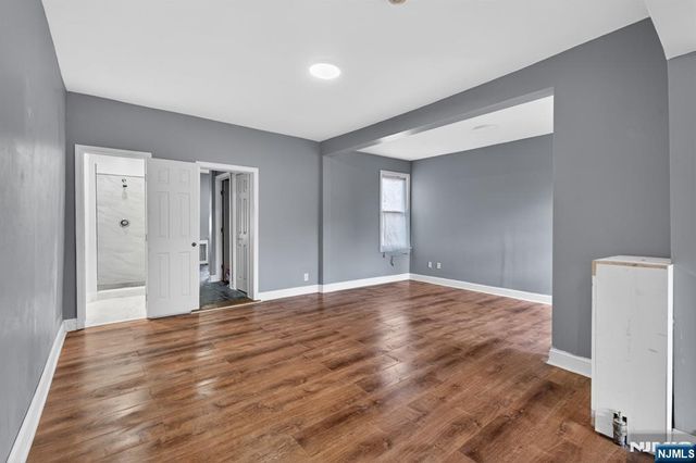 127 Lyons Avenue, Newark, NJ 07112