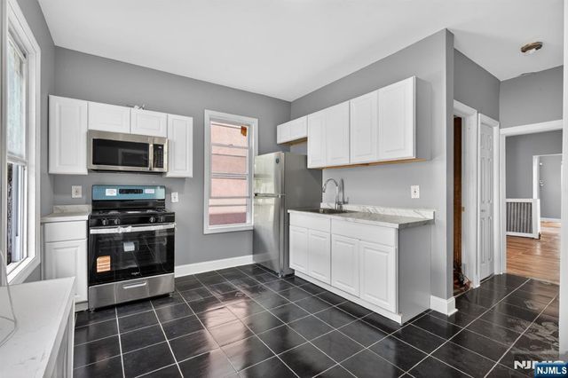 127 Lyons Avenue, Newark, NJ 07112