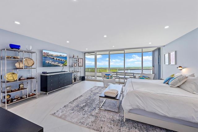 100 LAKESHORE Drive 2151, North Palm Beach, FL 33408