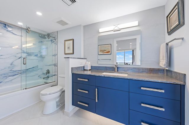 100 LAKESHORE Drive 2151, North Palm Beach, FL 33408