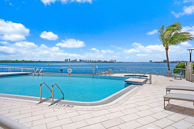 100 LAKESHORE Drive 2151, North Palm Beach, FL 33408