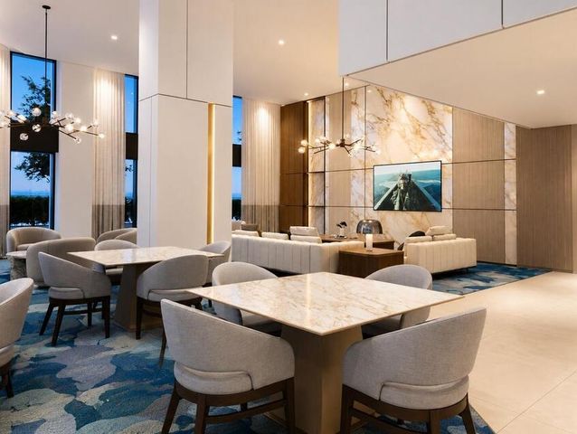 100 LAKESHORE Drive 2151, North Palm Beach, FL 33408