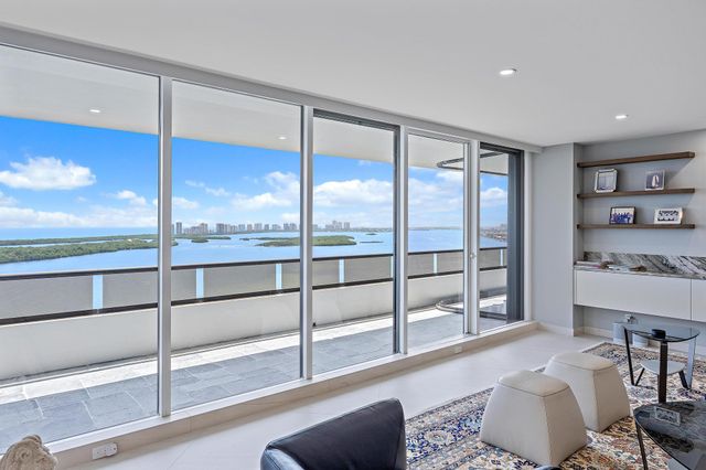100 LAKESHORE Drive 2151, North Palm Beach, FL 33408