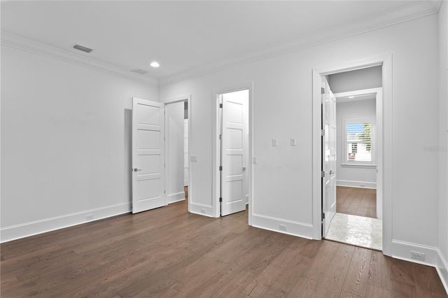 5015 W LONGFELLOW AVENUE, Tampa, FL 33629