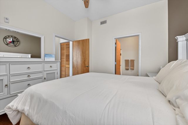 201 W Lancaster Avenue 406, Fort Worth, TX 76102