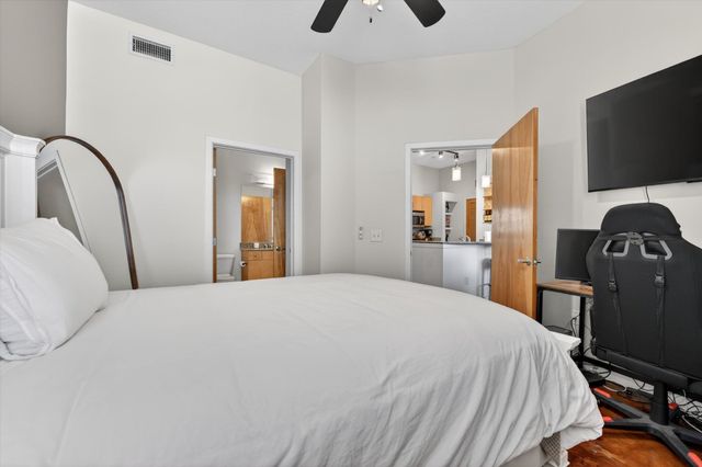 201 W Lancaster Avenue 406, Fort Worth, TX 76102