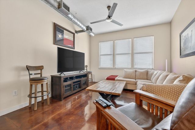 201 W Lancaster Avenue 406, Fort Worth, TX 76102