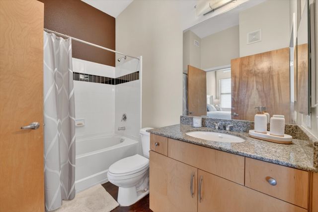 201 W Lancaster Avenue 406, Fort Worth, TX 76102