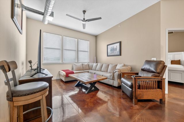 201 W Lancaster Avenue 406, Fort Worth, TX 76102