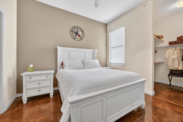 201 W Lancaster Avenue 406, Fort Worth, TX 76102