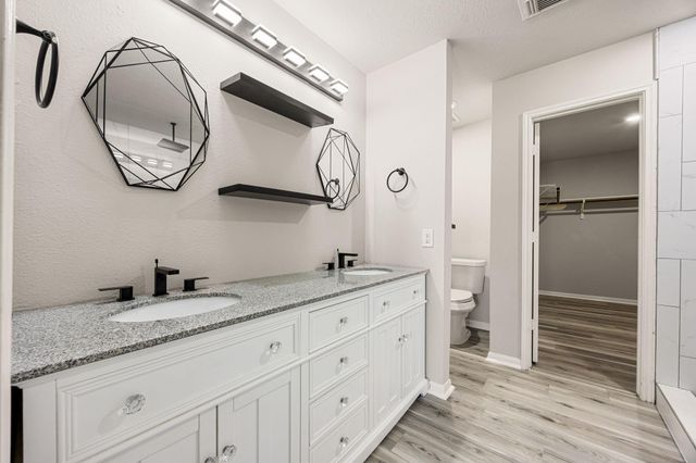 2925 La Salle Avenue, Conroe, TX 77304