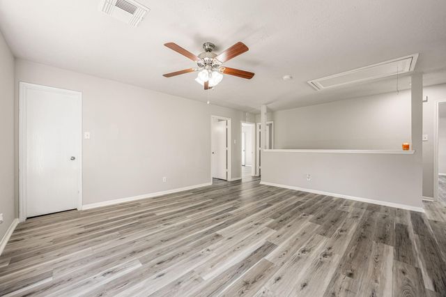 2925 La Salle Avenue, Conroe, TX 77304