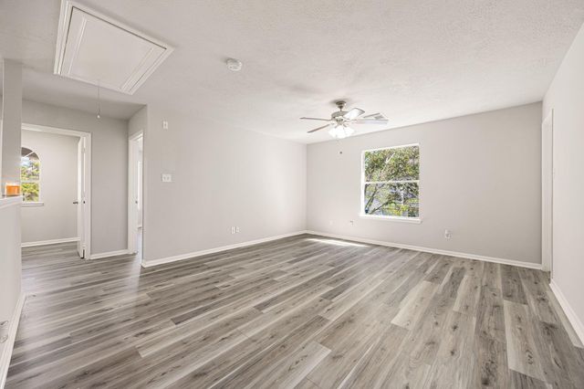 2925 La Salle Avenue, Conroe, TX 77304