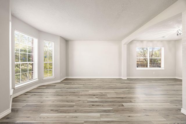 2925 La Salle Avenue, Conroe, TX 77304