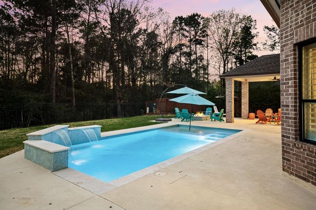 141 Bronze Bow Drive, Montgomery, TX 77316