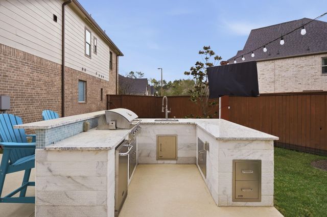 141 Bronze Bow Drive, Montgomery, TX 77316