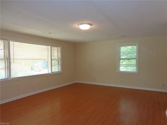 2904 Somme AVE, Norfolk, VA 23509