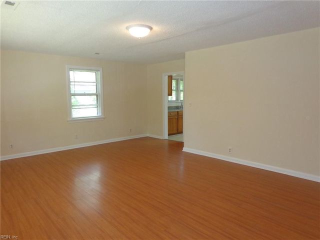 2904 Somme AVE, Norfolk, VA 23509