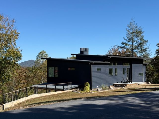 458 Brannon Ridge Road, Young Harris, GA 30582