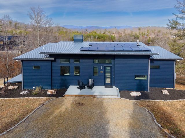 458 Brannon Ridge Road, Young Harris, GA 30582