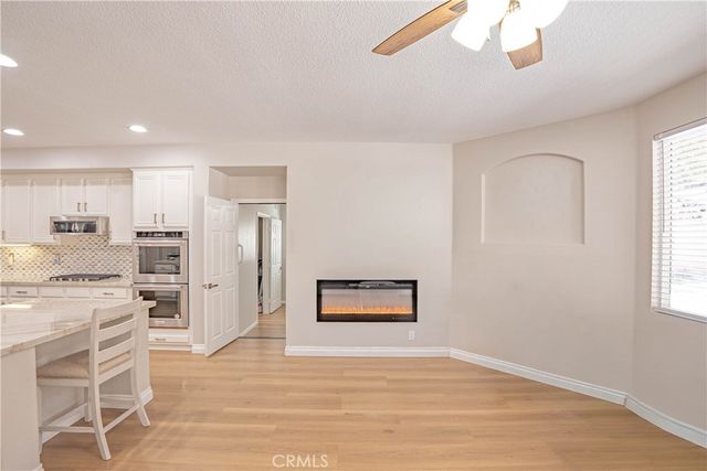 29223 Bernardo, Valencia, CA 91354