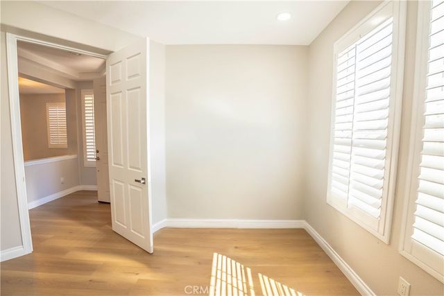 29223 Bernardo, Valencia, CA 91354