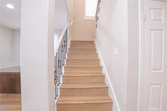 29223 Bernardo, Valencia, CA 91354