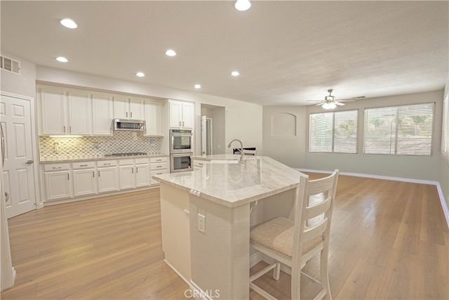29223 Bernardo, Valencia, CA 91354