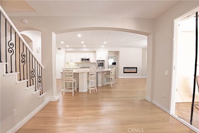 29223 Bernardo, Valencia, CA 91354
