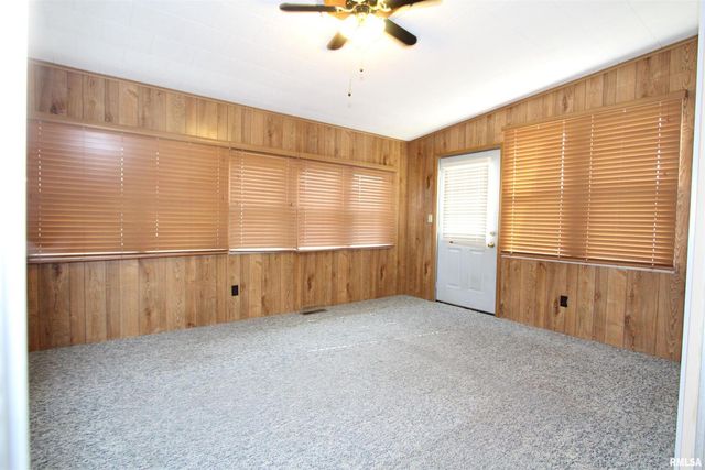 1510 7TH Avenue S, Clinton, IA 52732