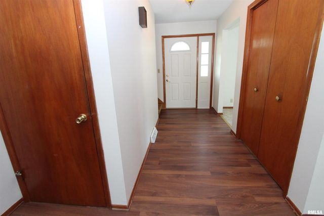 1510 7TH Avenue S, Clinton, IA 52732