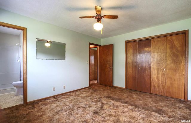 1510 7TH Avenue S, Clinton, IA 52732