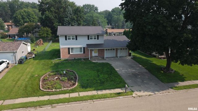 1510 7TH Avenue S, Clinton, IA 52732