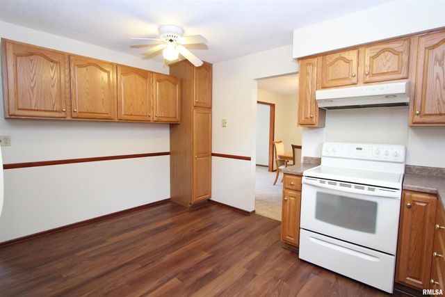 1510 7TH Avenue S, Clinton, IA 52732