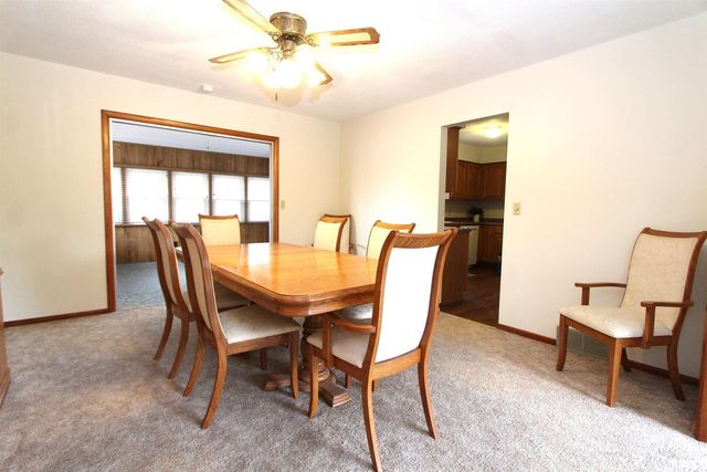 1510 7TH Avenue S, Clinton, IA 52732