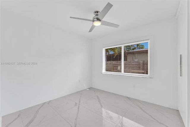 875 E 8th St, Hialeah, FL 33010