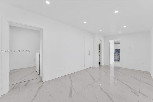 875 E 8th St, Hialeah, FL 33010