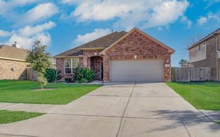 115 Brazos Drive, Baytown, TX 77523