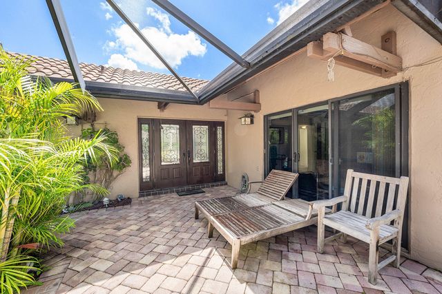 6582 Patio Lane, Boca Raton, FL 33433