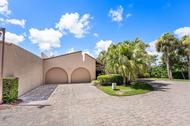 6582 Patio Lane, Boca Raton, FL 33433