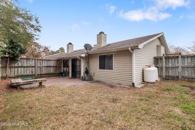 6017 Caddy Circle, Wilmington, NC 28405