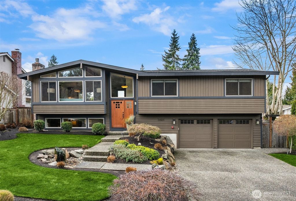 5829 112th Place NE, Kirkland, WA 98033