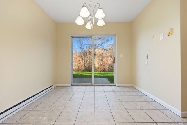 92 Hamden Avenue APT 4, Waterbury, CT 06704